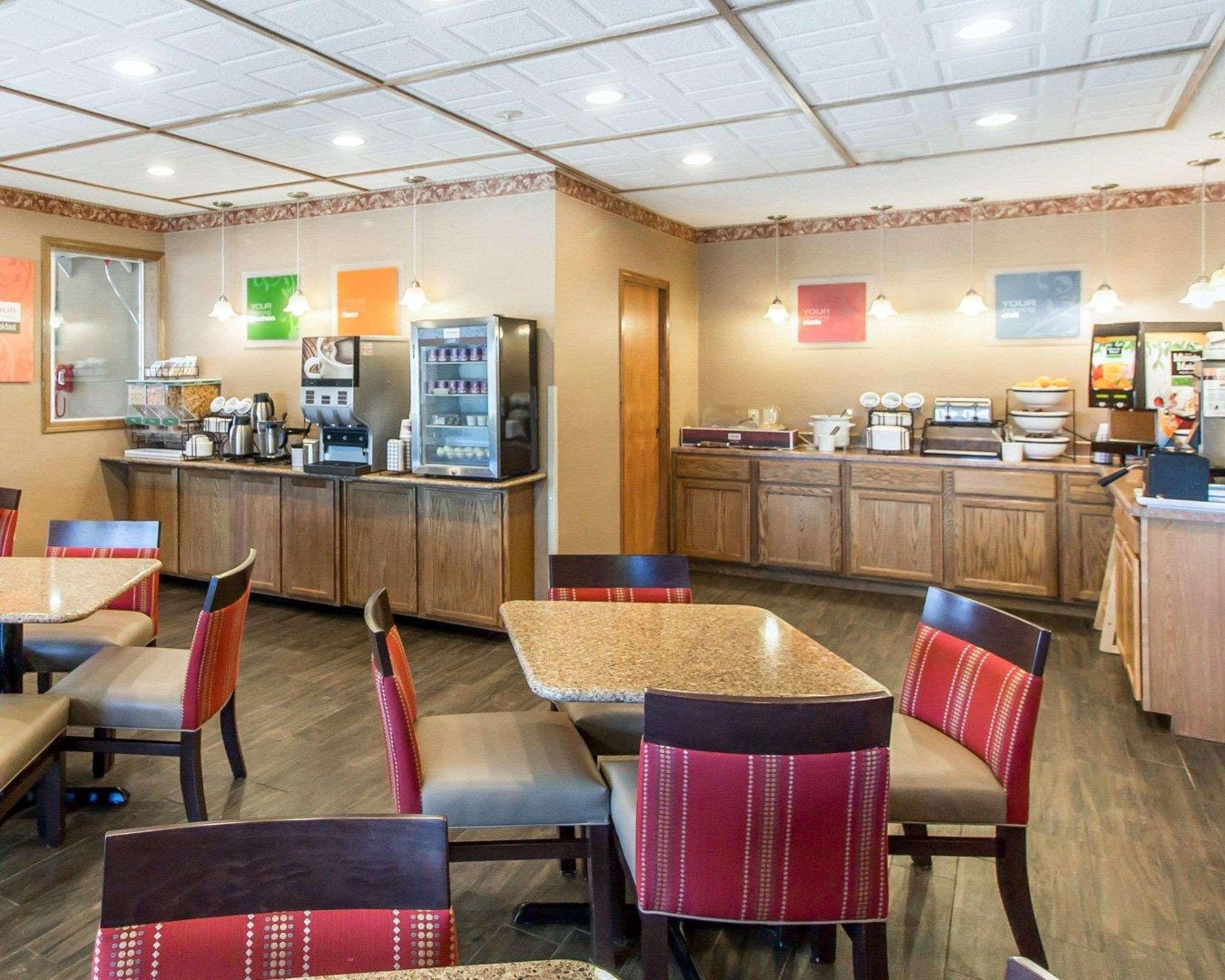 Comfort Inn Валентайн Экстерьер фото