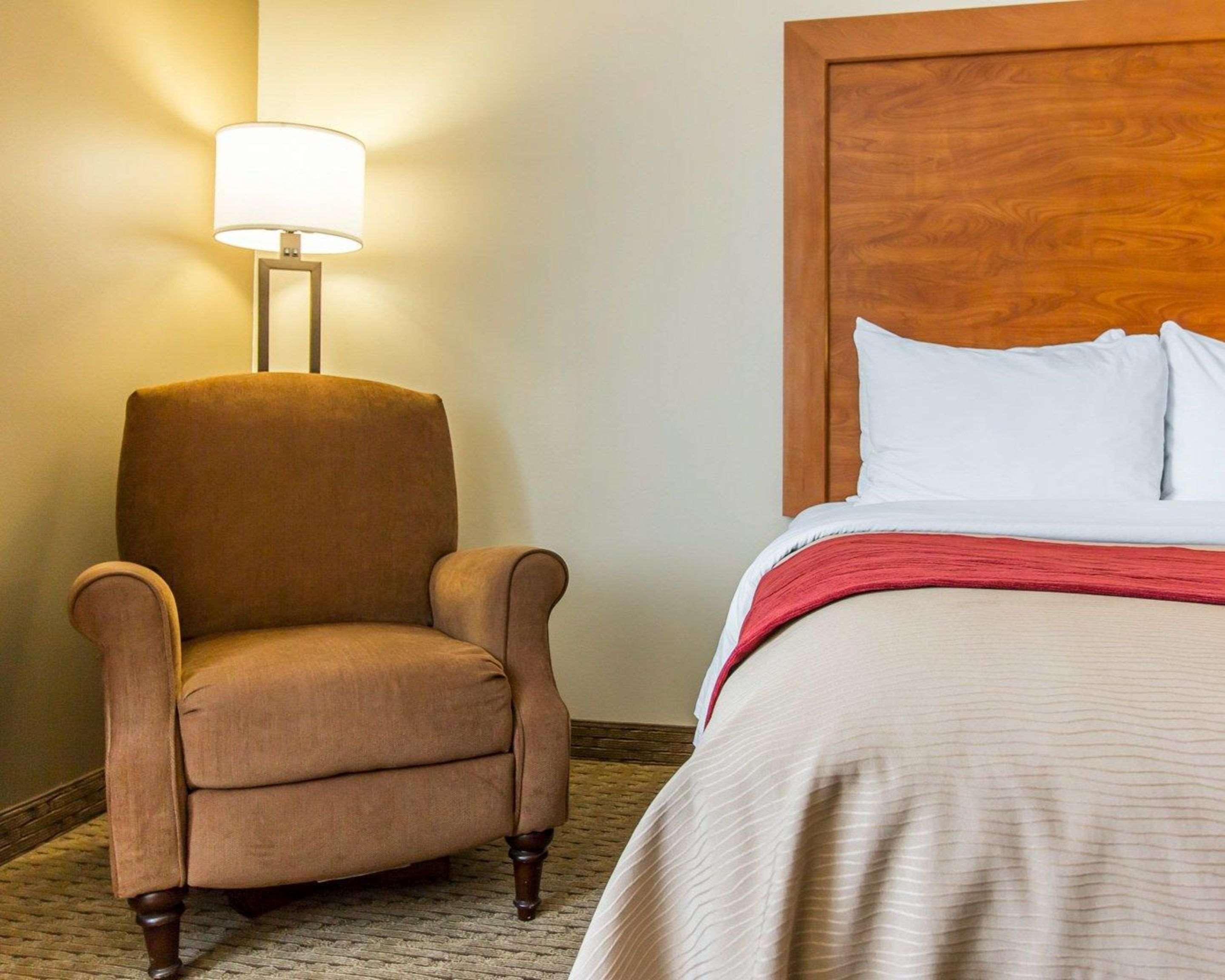 Comfort Inn Валентайн Экстерьер фото
