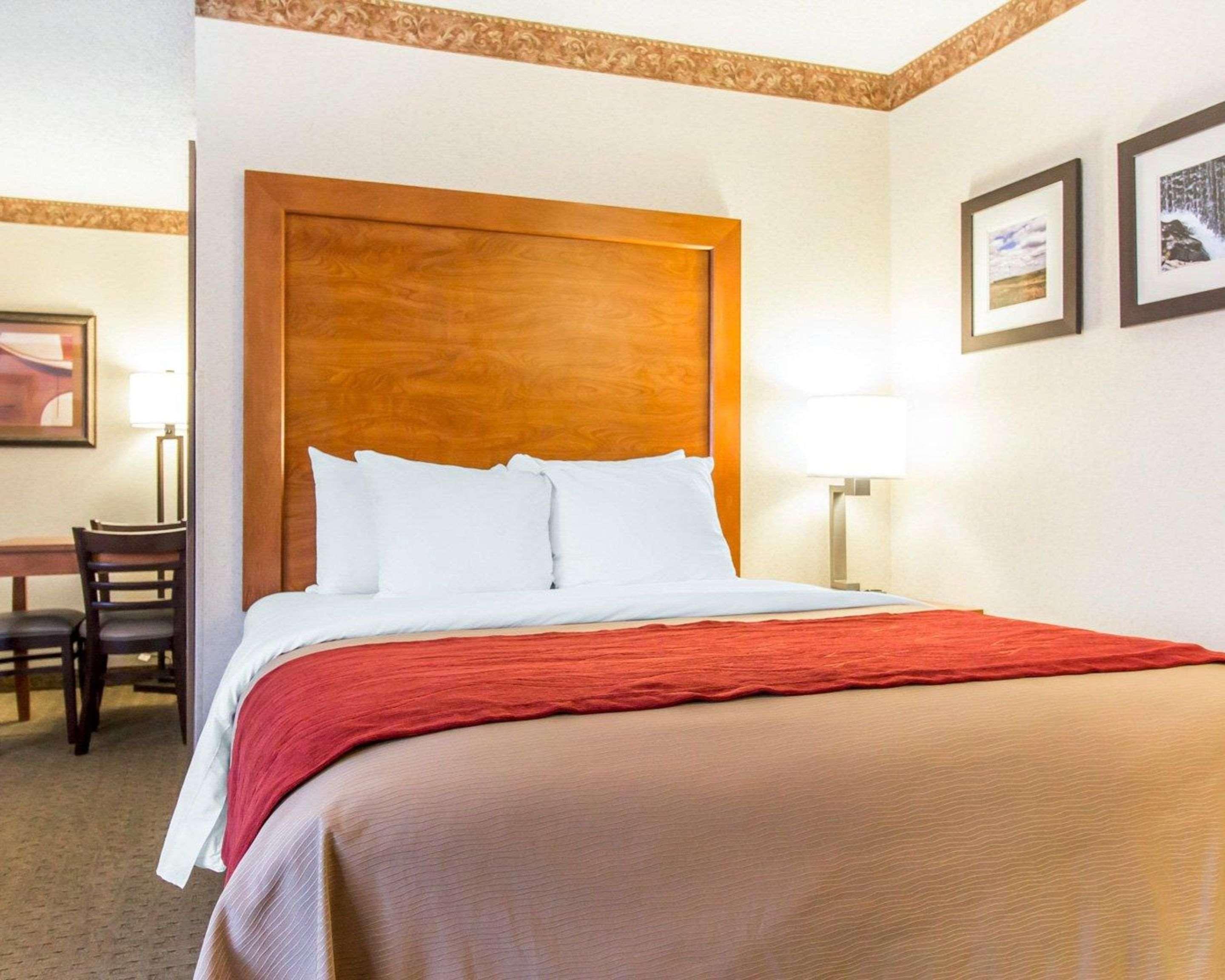 Comfort Inn Валентайн Экстерьер фото