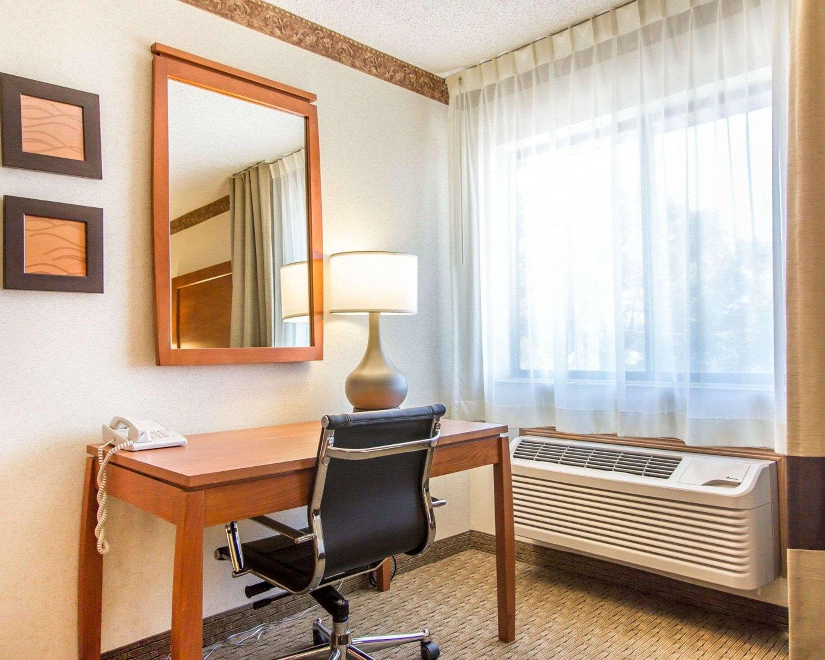 Comfort Inn Валентайн Экстерьер фото