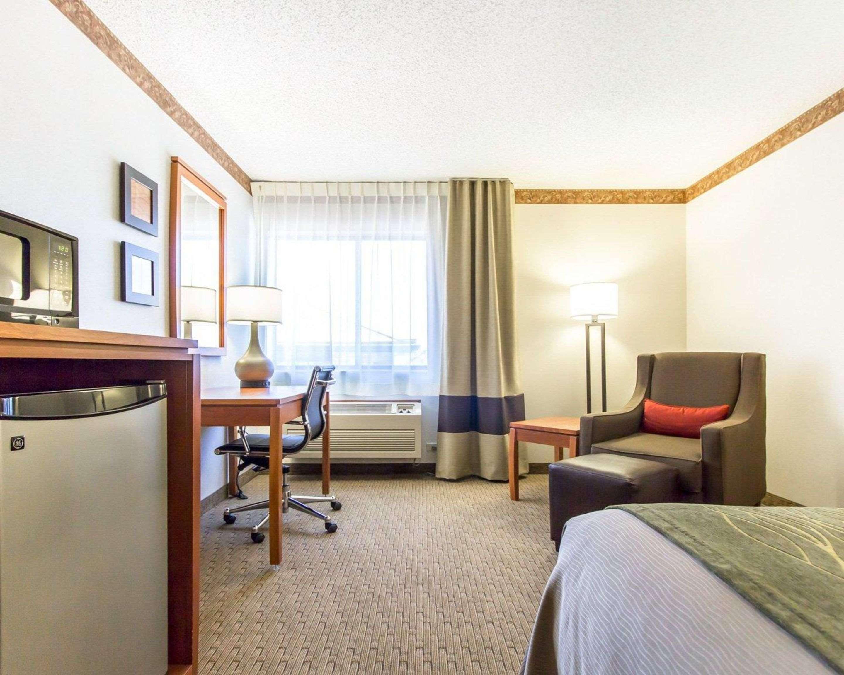 Comfort Inn Валентайн Экстерьер фото