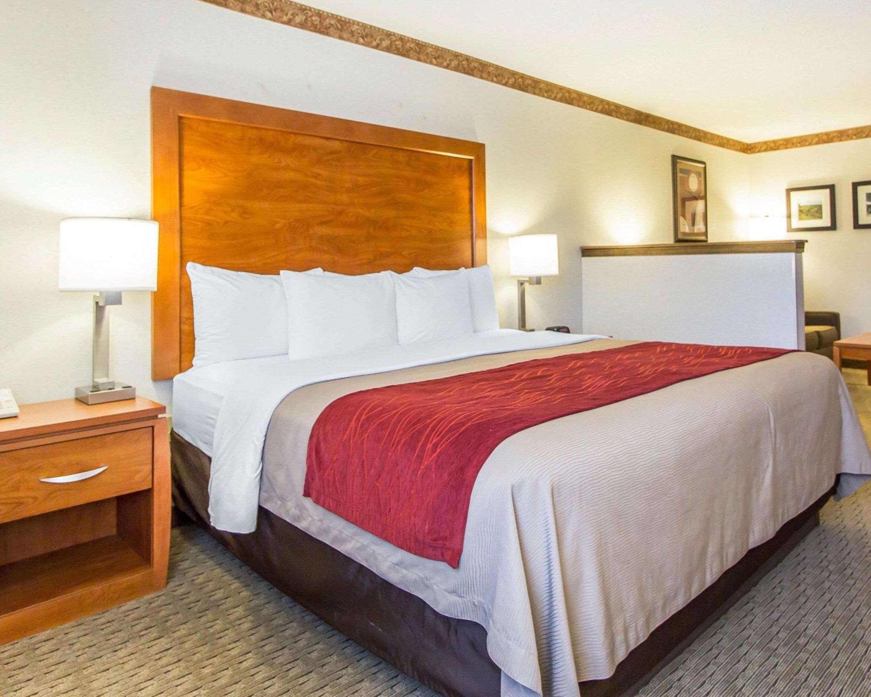 Comfort Inn Валентайн Экстерьер фото