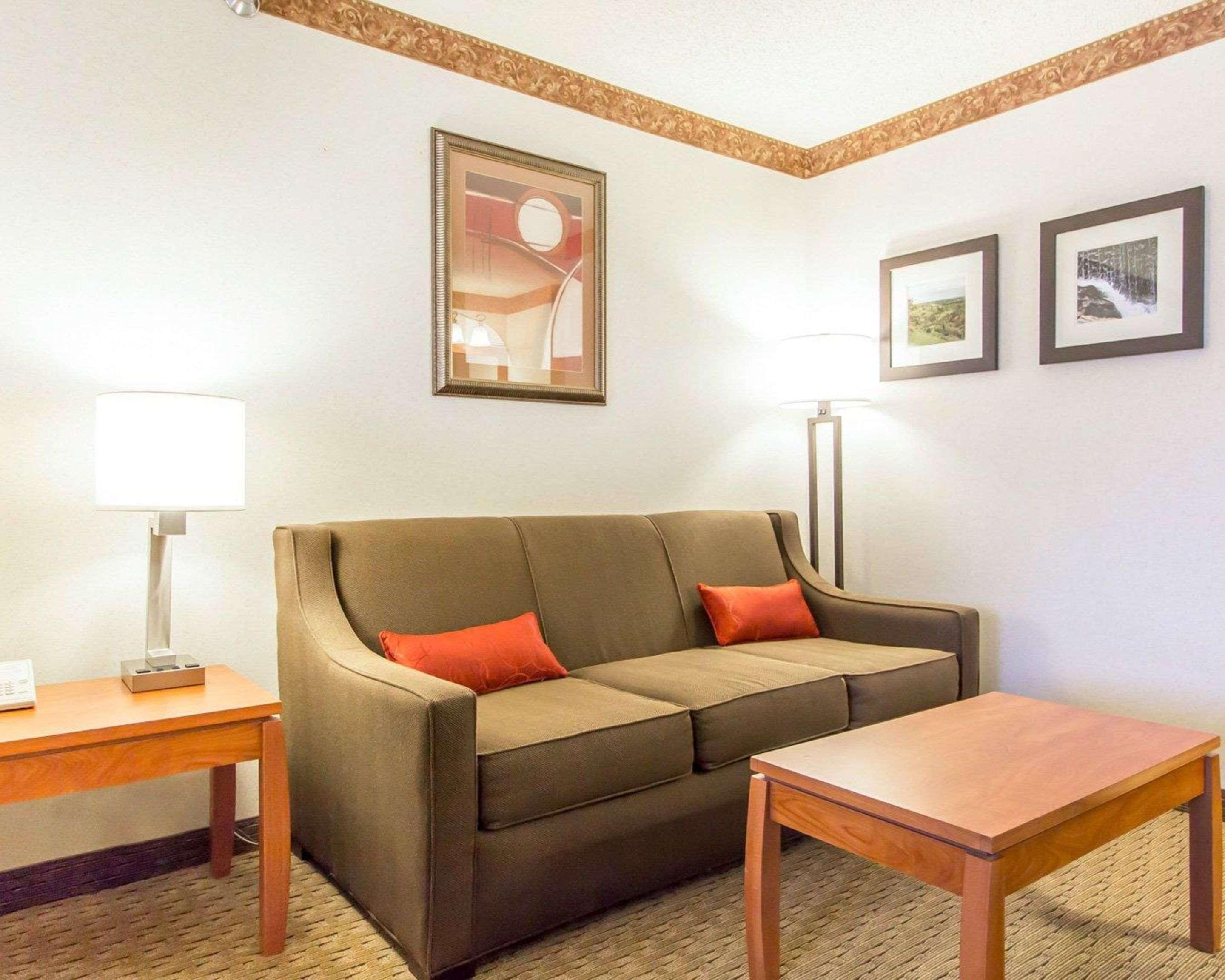 Comfort Inn Валентайн Экстерьер фото