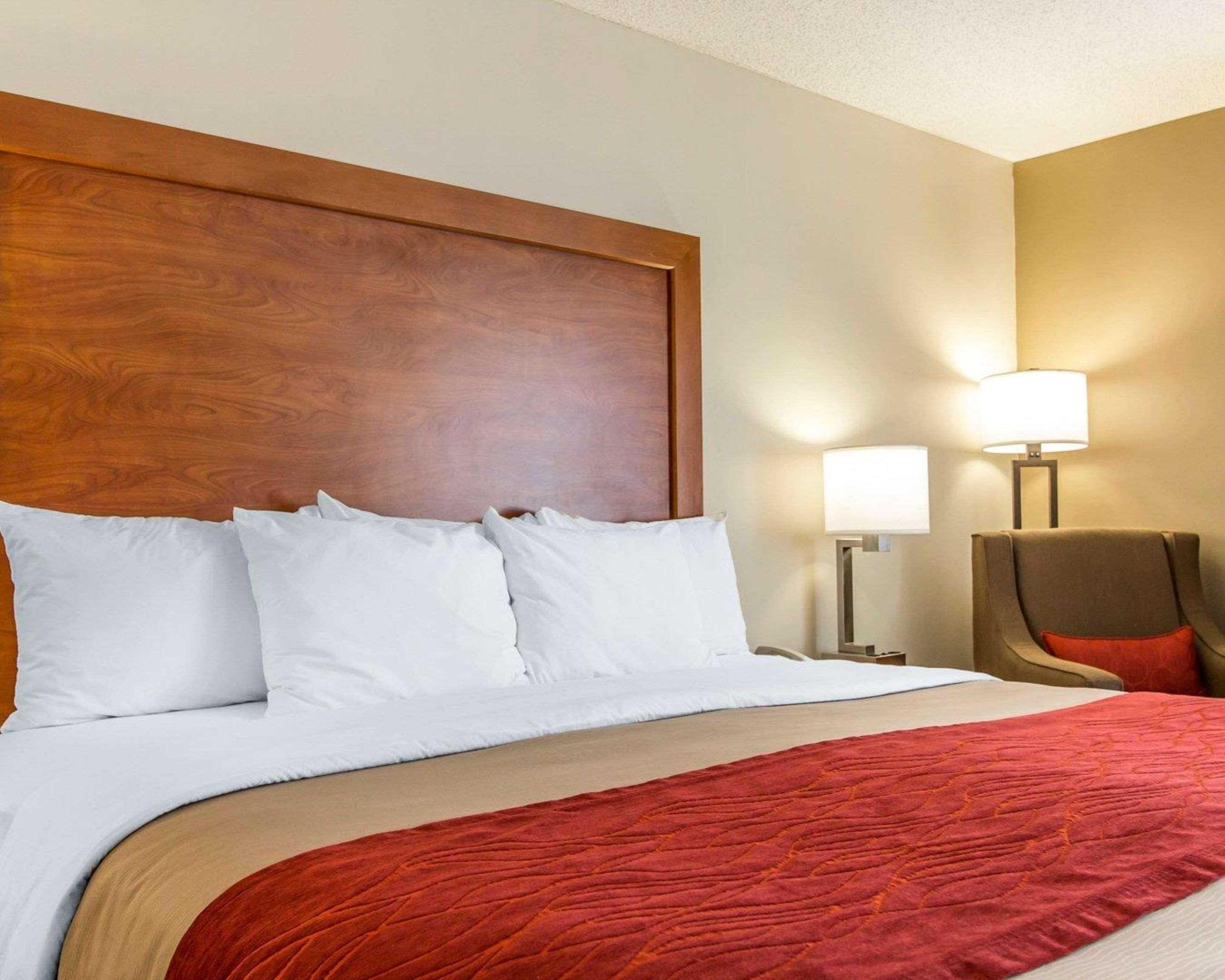 Comfort Inn Валентайн Экстерьер фото