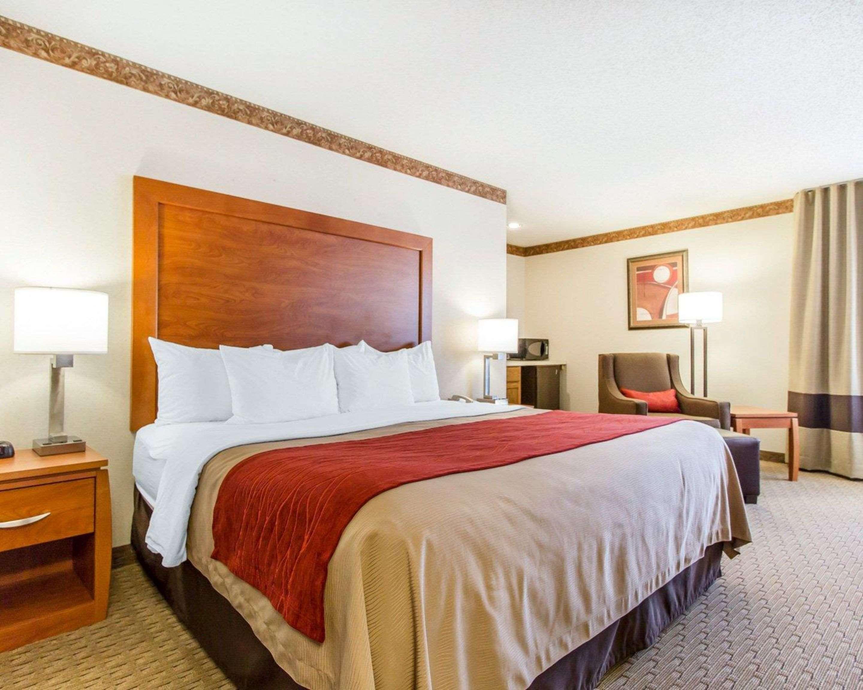 Comfort Inn Валентайн Экстерьер фото