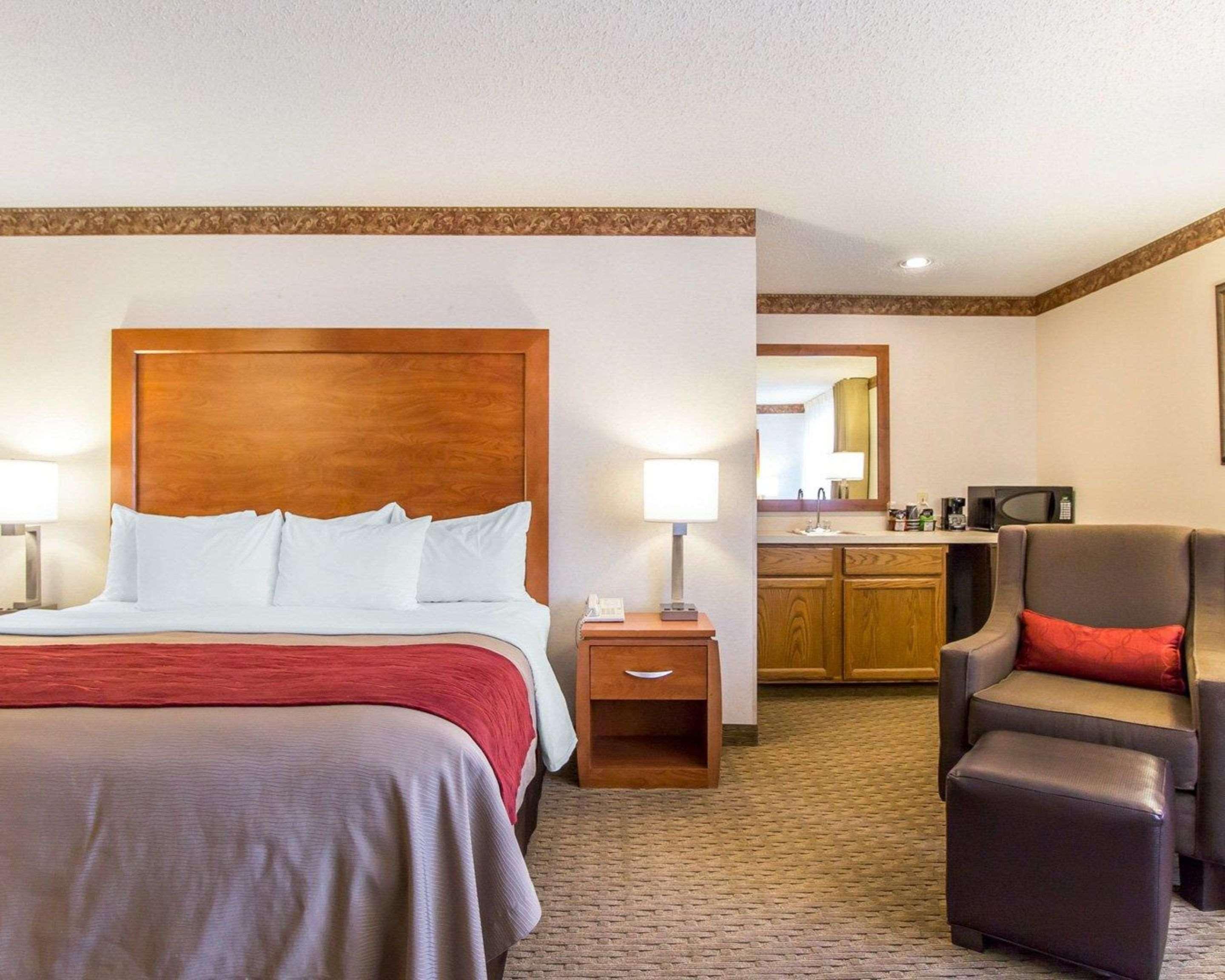 Comfort Inn Валентайн Экстерьер фото